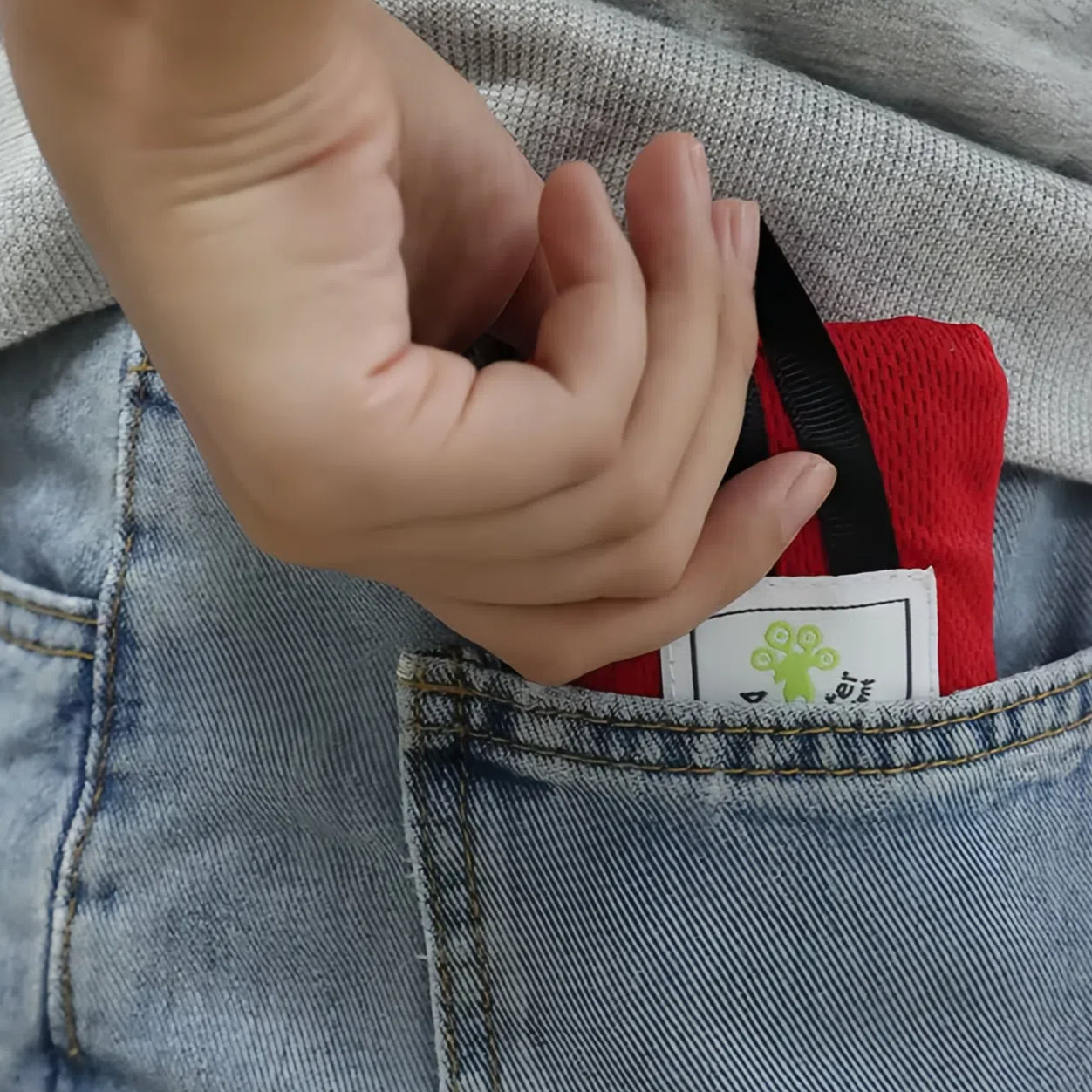 Ultra-Compact Waterproof Pocket Picnic Blanket